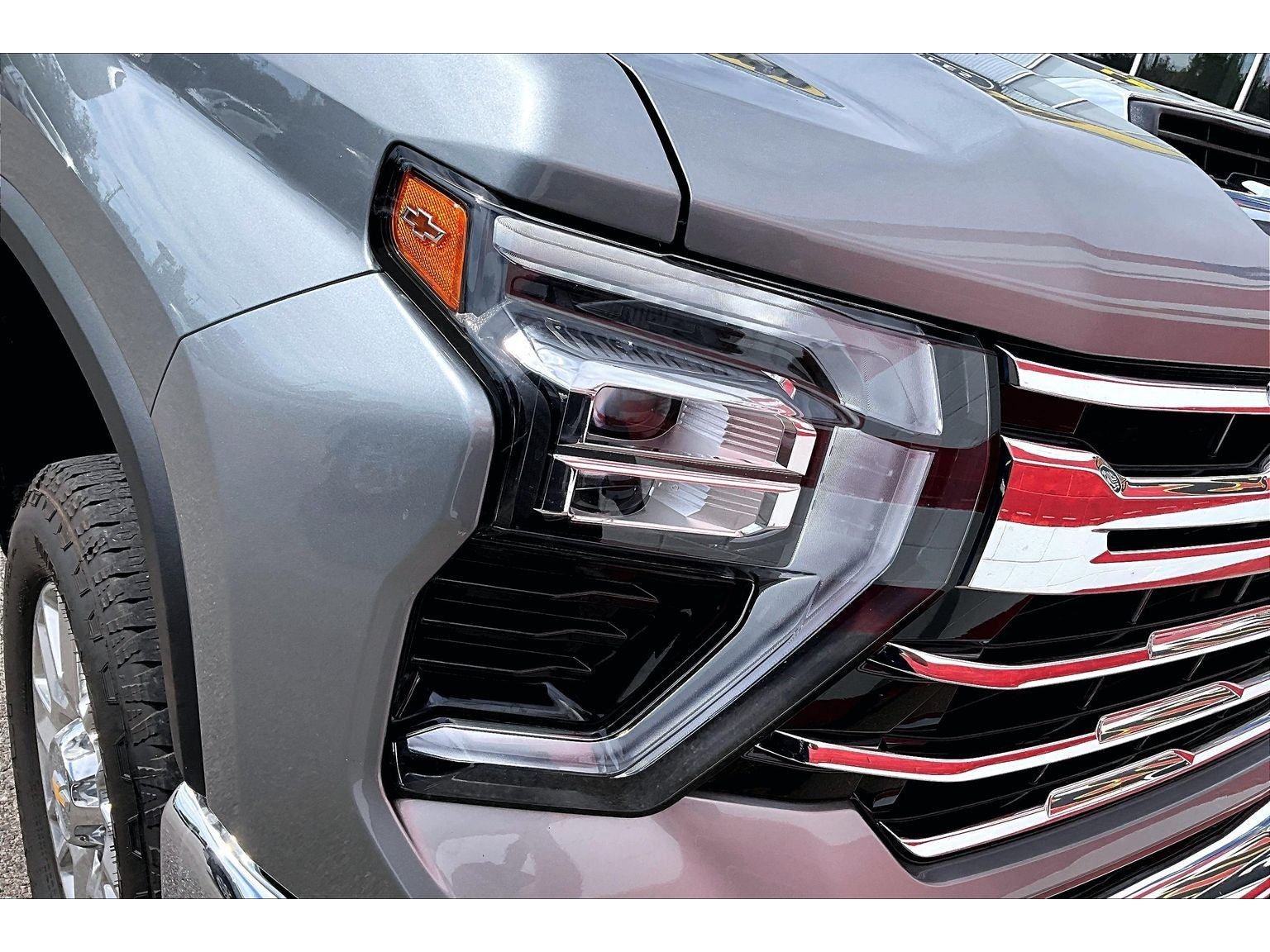 Used 2025 Chevrolet Silverado 3500 LTZ AWD/4WD image 32