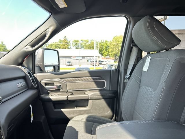 New 2026 RAM 2500 Big Horn AWD/4WD image 27