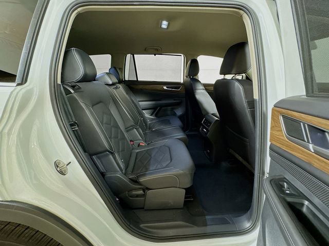 Used 2025 Volkswagen Atlas SE FWD image 26