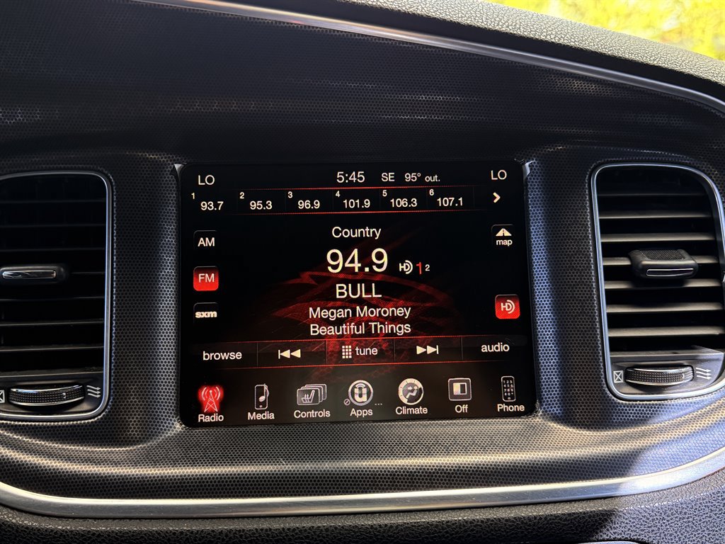 Used 2016 Dodge Charger R/T RWD image 13