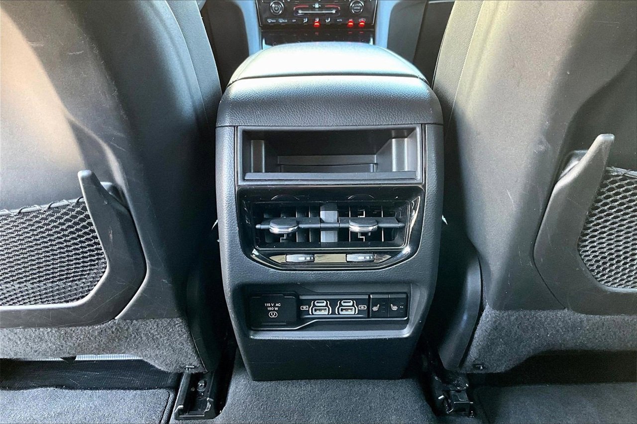 Certified 2024 Jeep Grand Cherokee Limited image 15