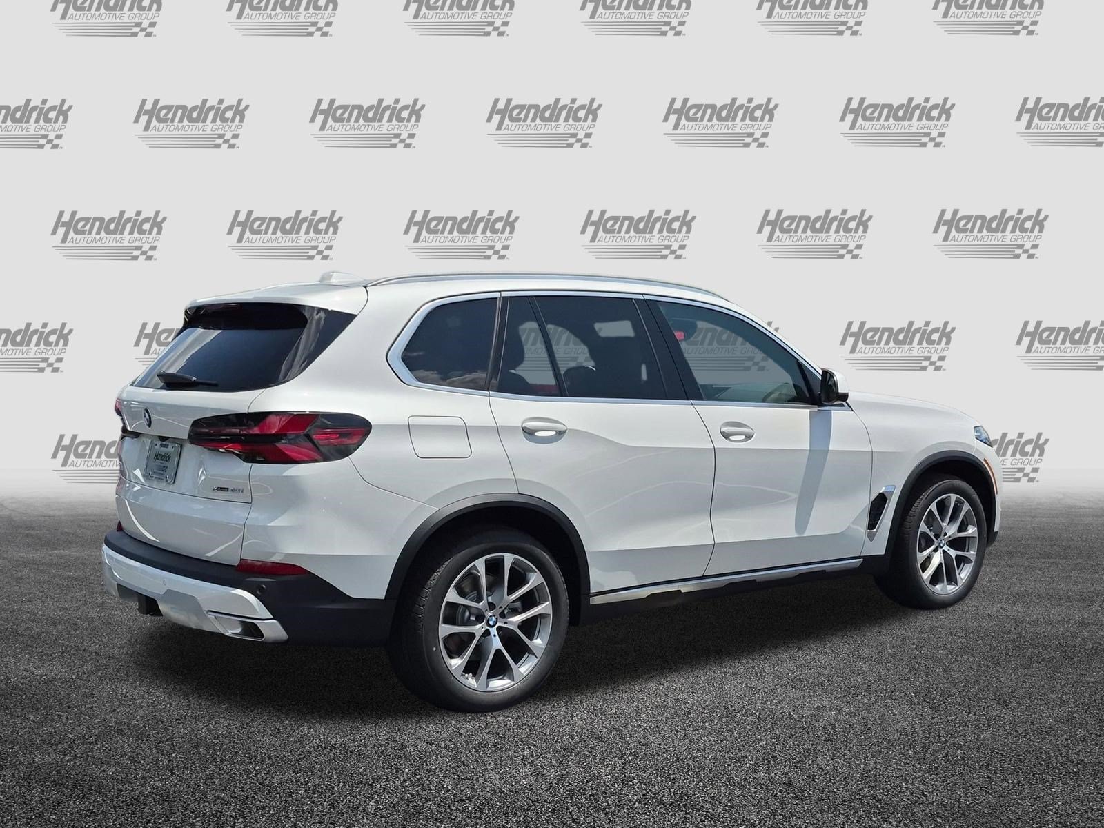 New 2026 BMW X5 xDrive40i AWD/4WD image 10