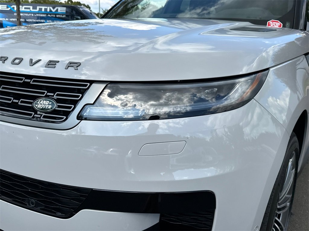 New 2025 Land Rover Range Rover Sport SE image 7
