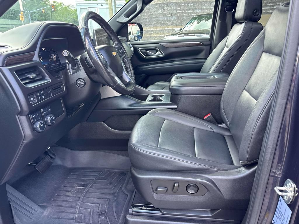 Used 2022 Chevrolet Tahoe LT w/ LT Signature Plus Package AWD/4WD image 12