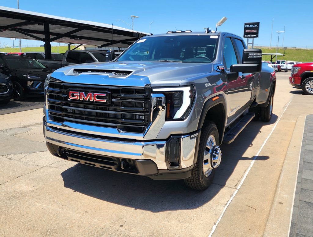 New 2026 GMC Sierra 3500 Pro AWD/4WD image 7
