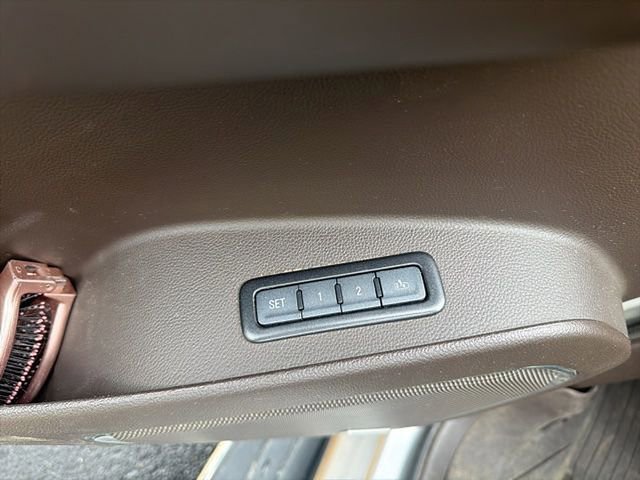 Used 2017 GMC Yukon XL Denali w/ Open Road Package image 9