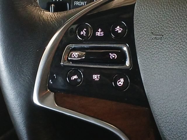Used 2020 Cadillac Escalade Luxury w/ Escalade Sport Edition AWD/4WD image 10