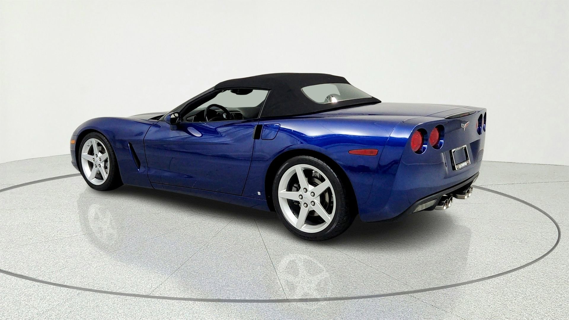Used 2007 Chevrolet Corvette Convertible RWD image 3