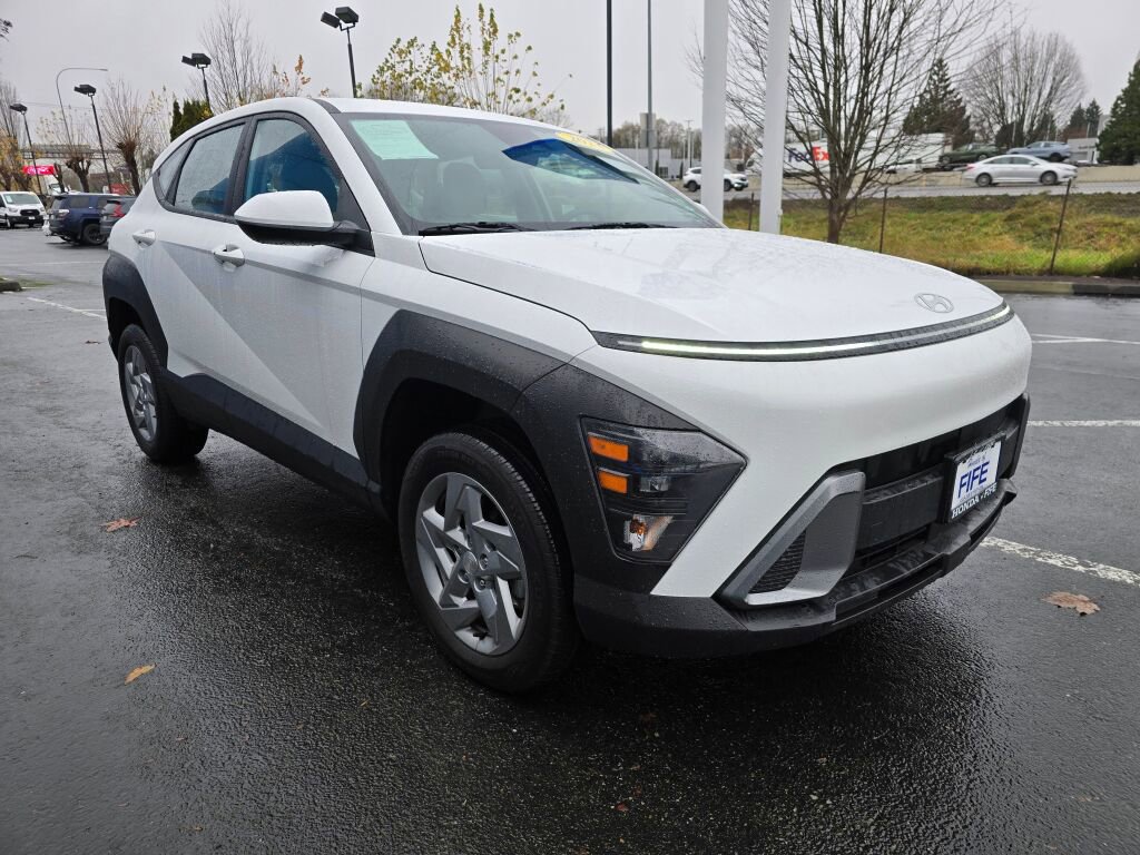 Used 2024 Hyundai Kona SE image 9