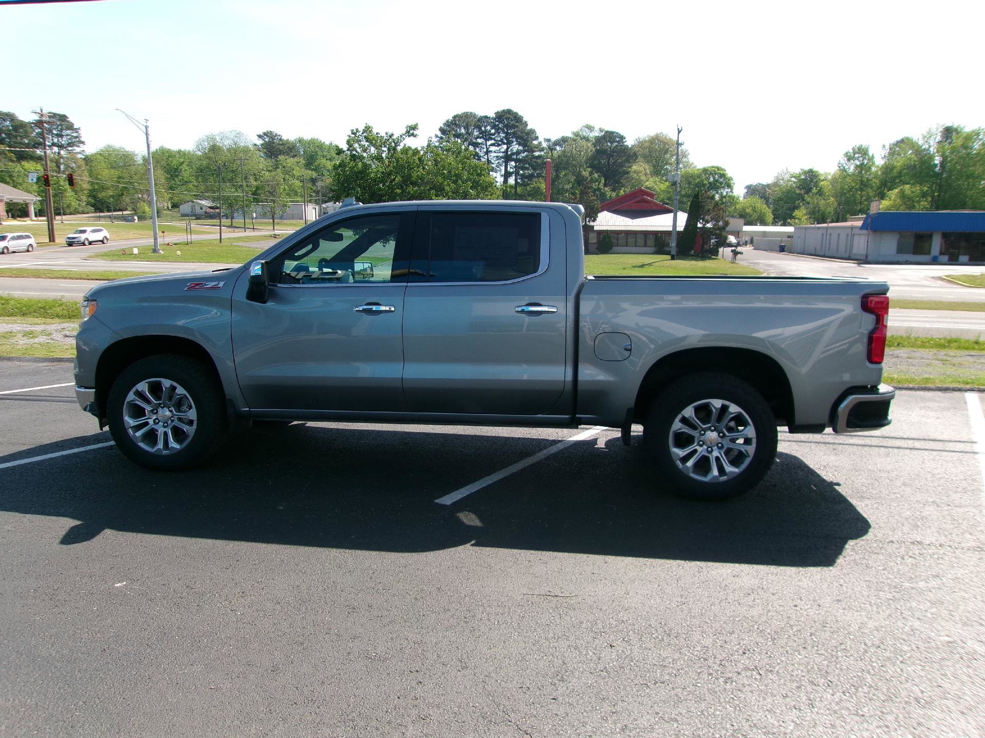 New 2026 Chevrolet Silverado 1500 LTZ w/ LTZ Premium Package image 6