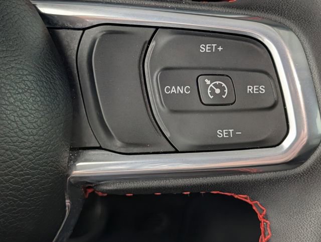 Used 2023 Jeep Wrangler Rubicon w/ Cold Weather Group AWD/4WD image 21