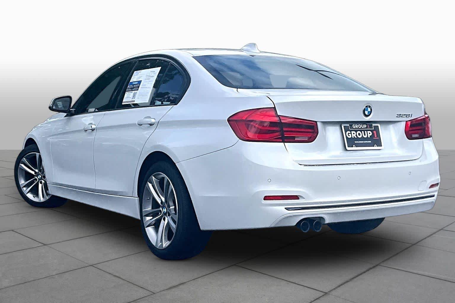 Used 2016 BMW 328i Sedan RWD image 12