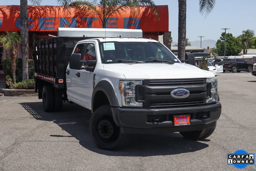Used 2017 Ford F550 2WD Crew Cab Super Duty image 2