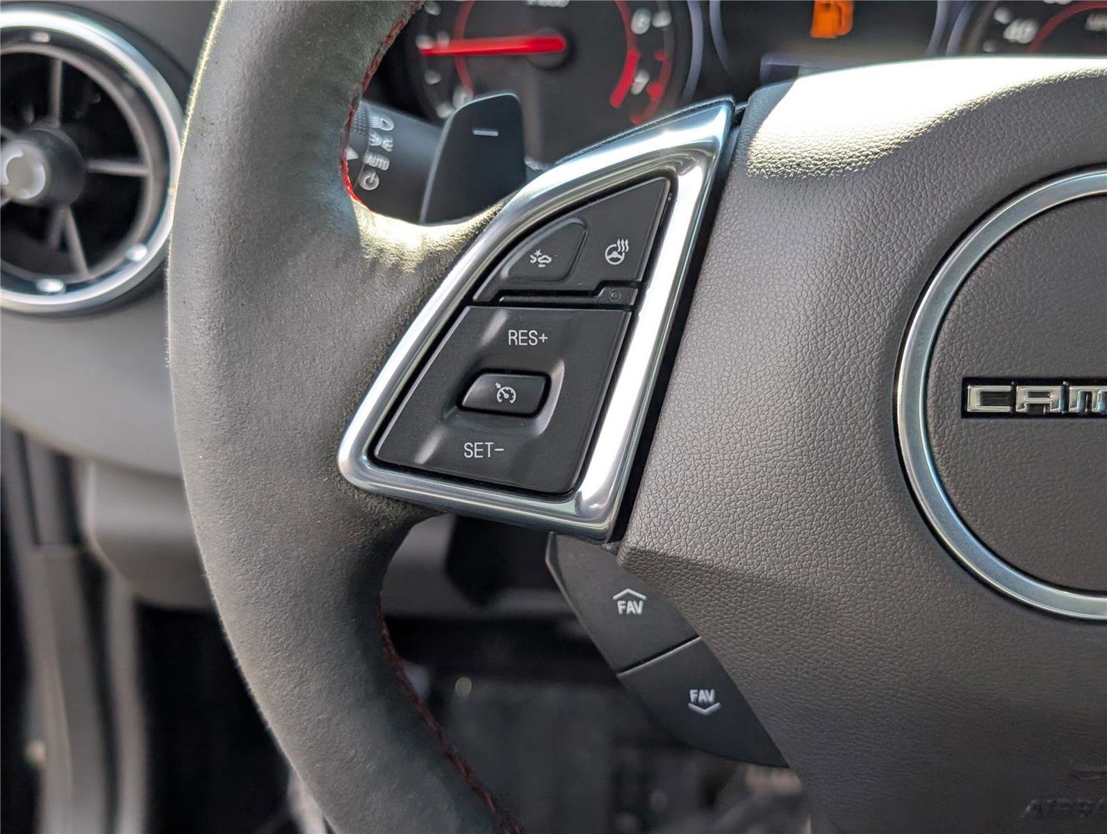 Used 2022 Chevrolet Camaro ZL1 image 23