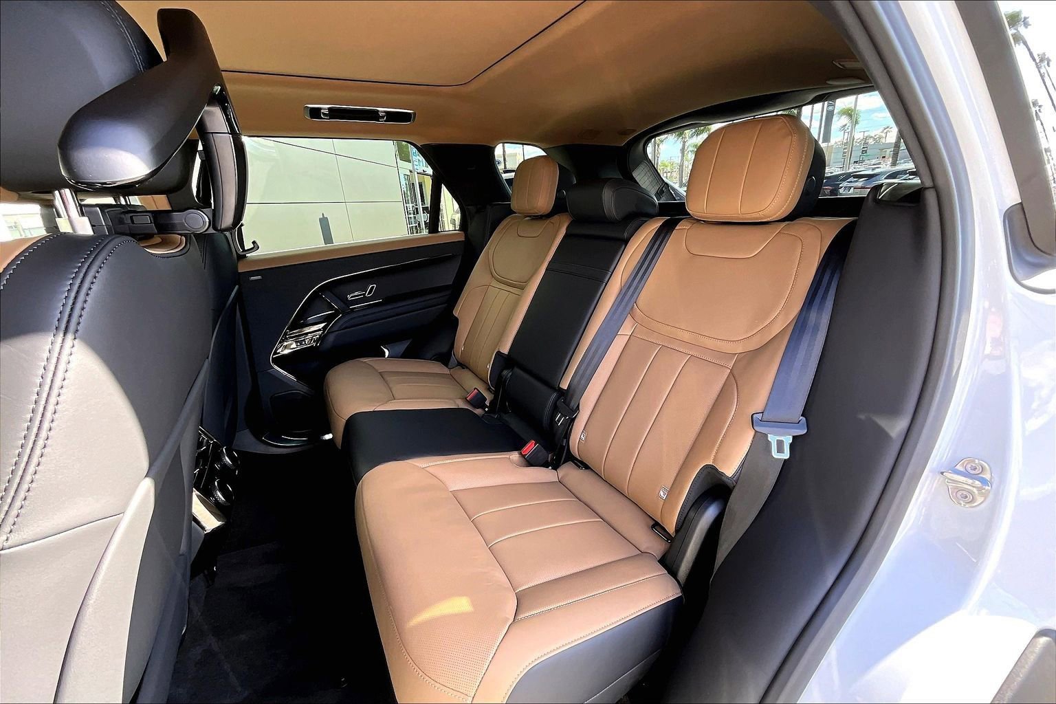 New 2026 Land Rover Range Rover Sport Dynamic SE image 10