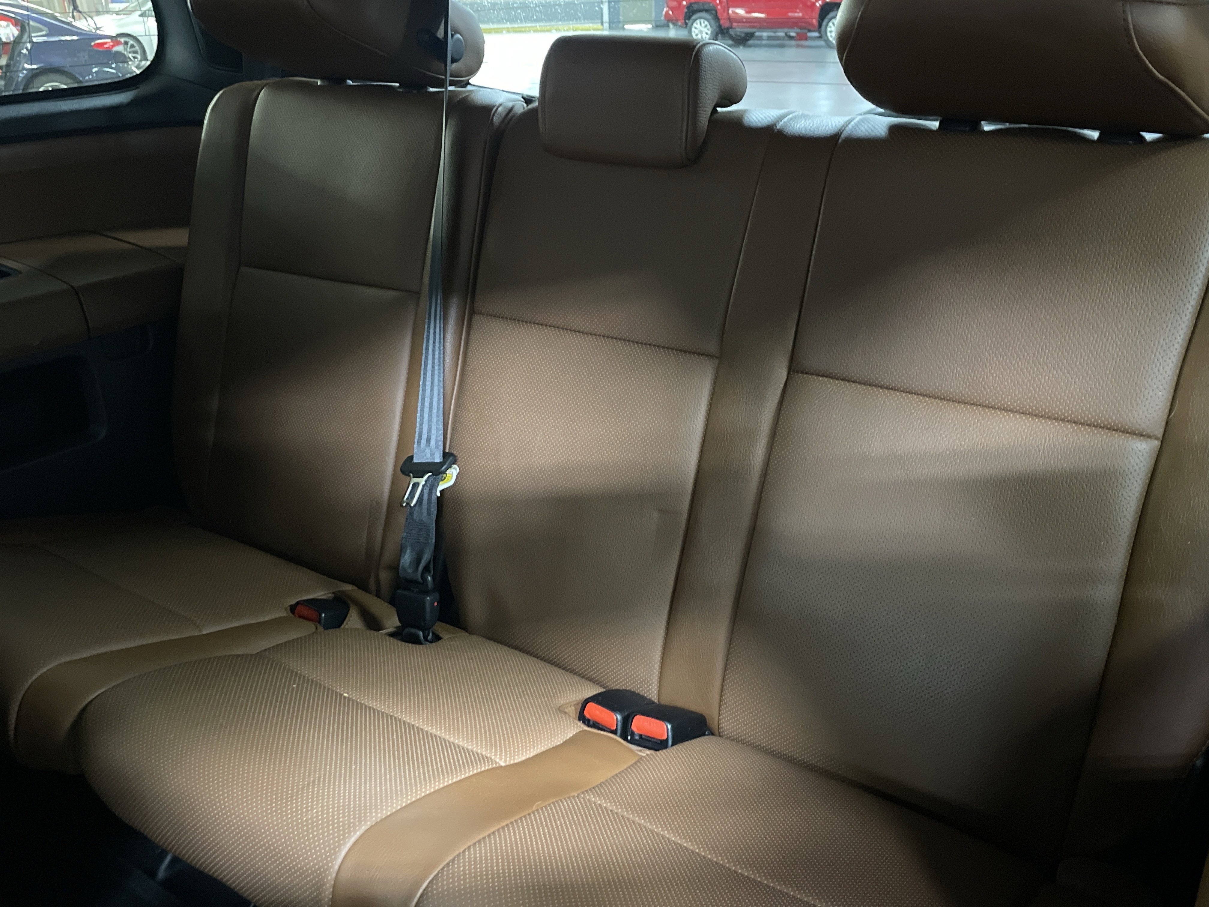 Certified 2019 Toyota Sequoia Platinum image 32