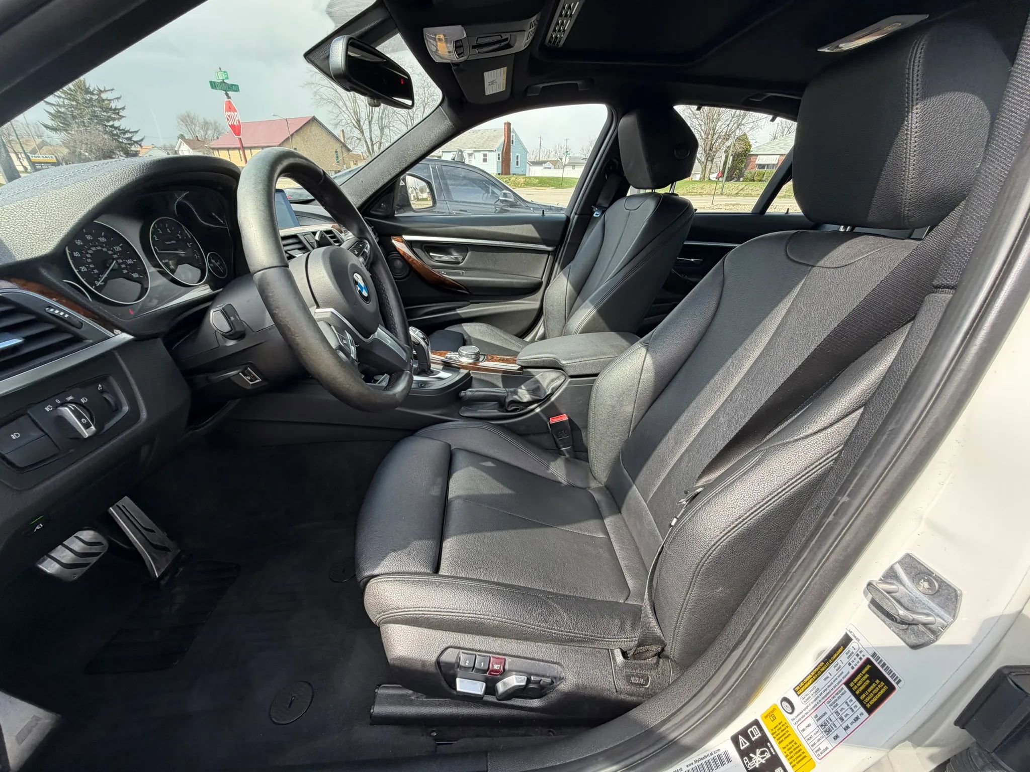 Used 2018 BMW 340i xDrive 340i xDrive Sedan 4D w/ Premium Package image 13