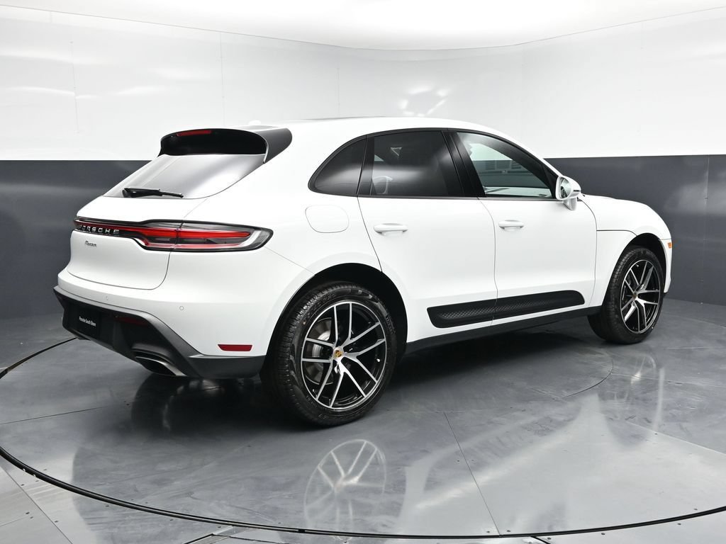 New 2026 Porsche Macan AWD/4WD image 9
