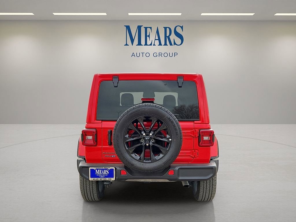 Used 2025 Jeep Wrangler Sahara 4xe image 4