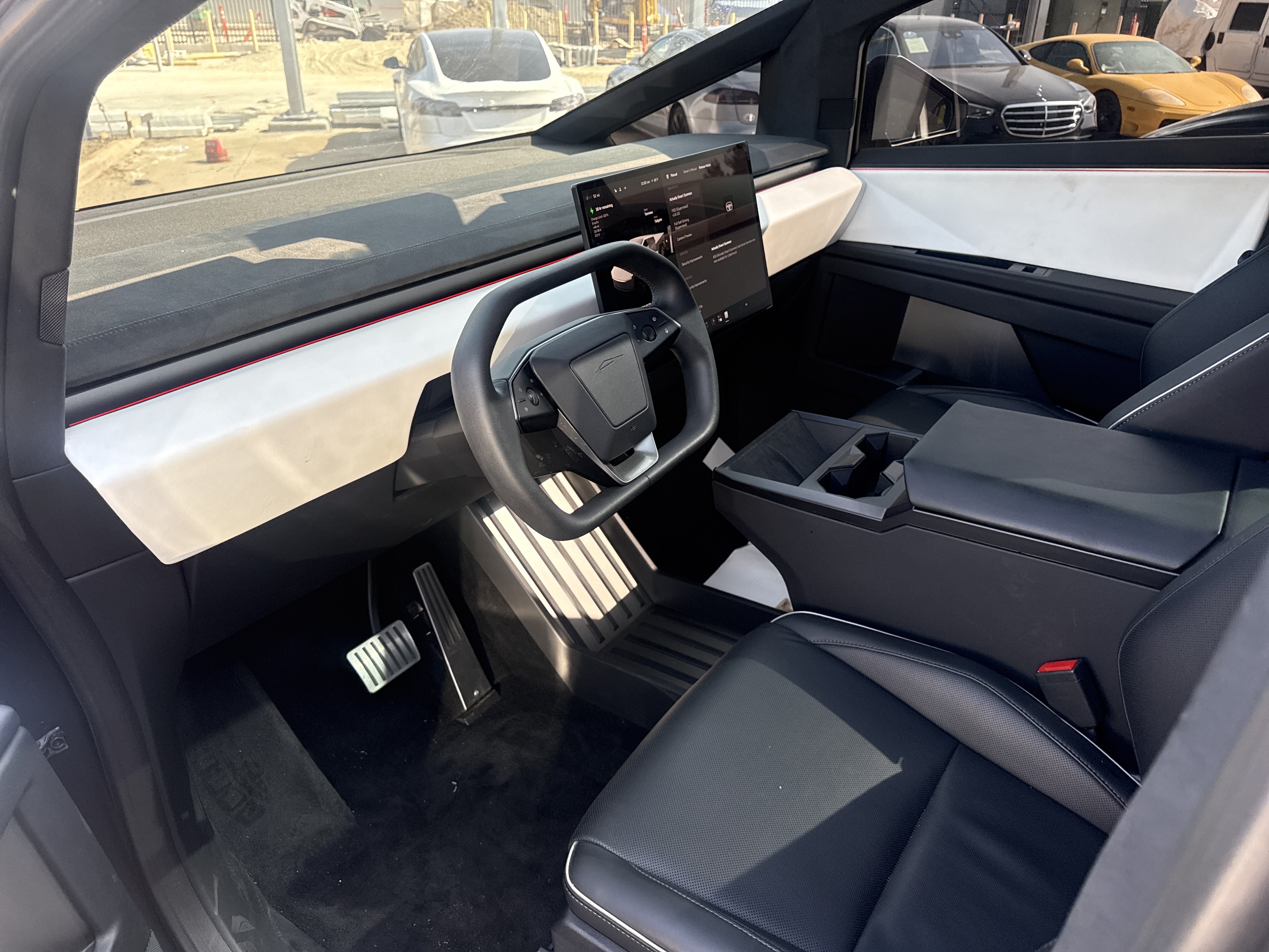 Used 2025 Tesla Cybertruck Cyberbeast AWD/4WD image 3