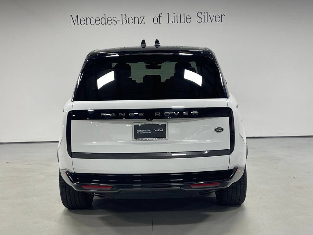 Used 2023 Land Rover Range Rover Long Wheelbase SE AWD/4WD image 4