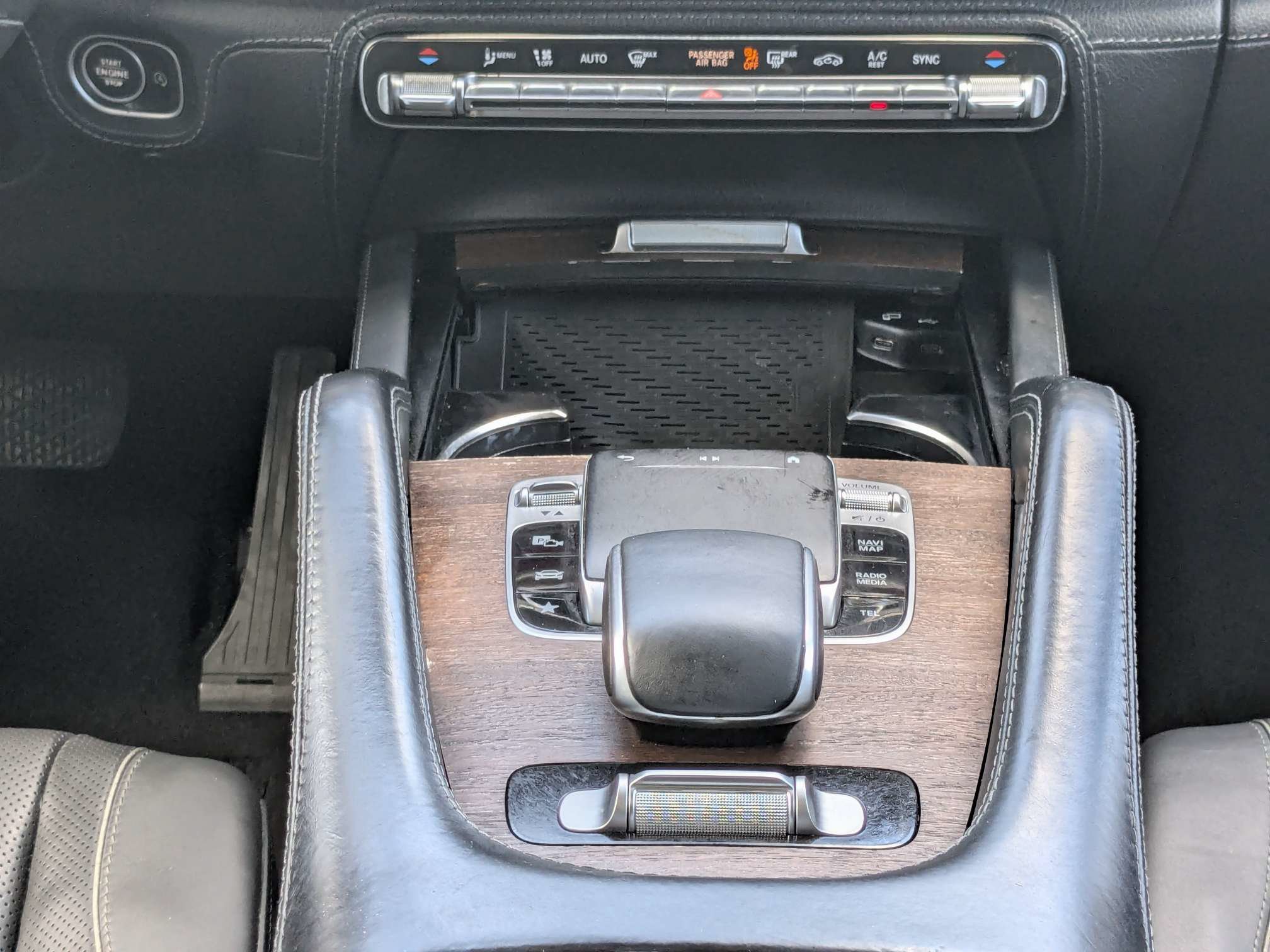 Used 2020 Mercedes-Benz GLS 450 4MATIC image 28