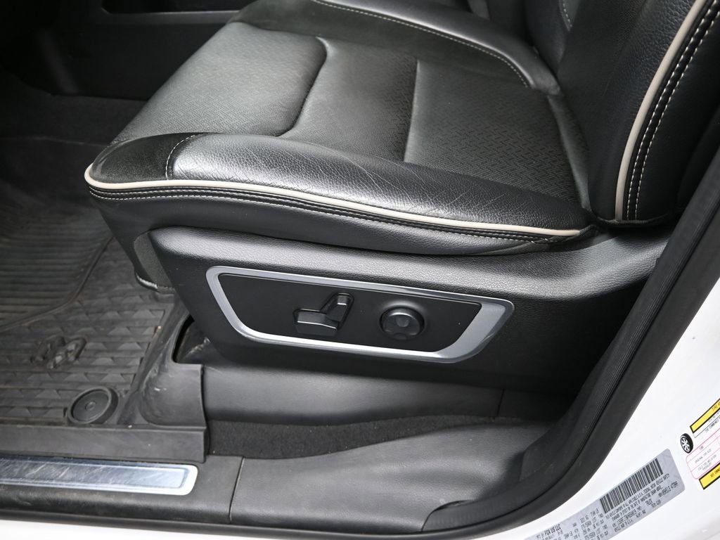 Used 2019 RAM 1500 Laramie image 16