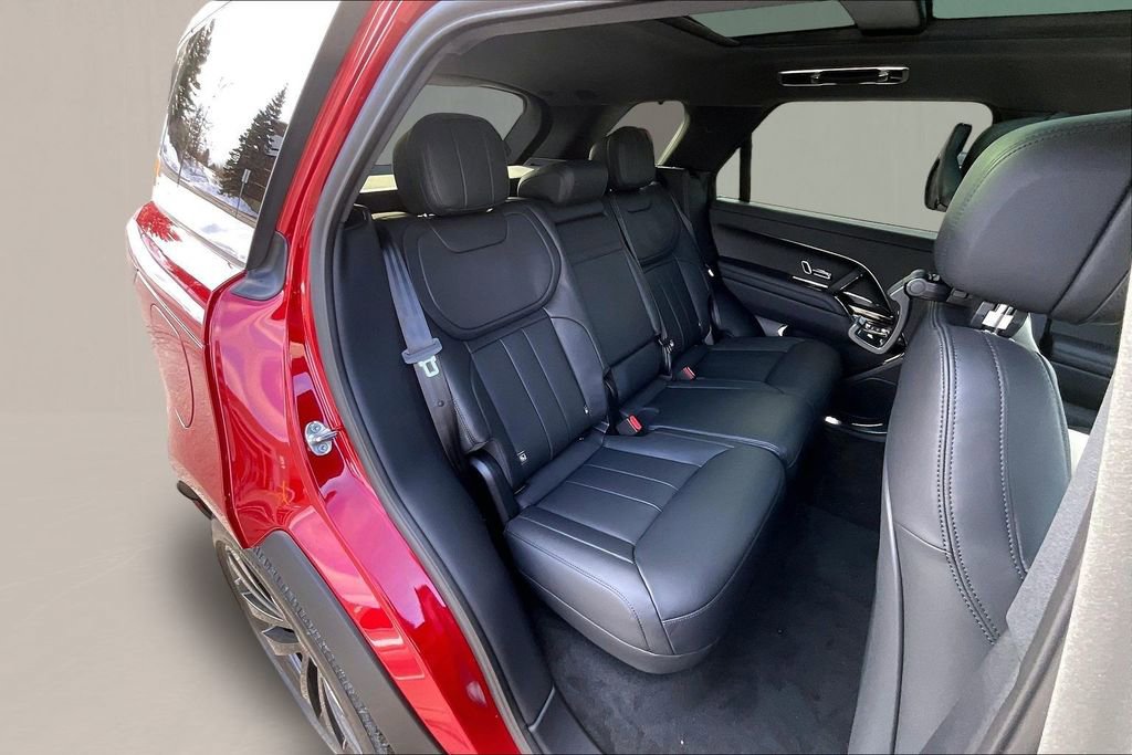 New 2026 Land Rover Range Rover Sport SE image 10