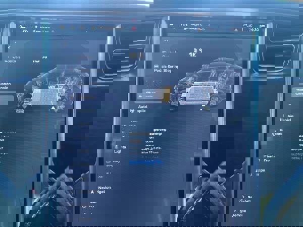 Used 2016 Tesla Model X 90D image 18