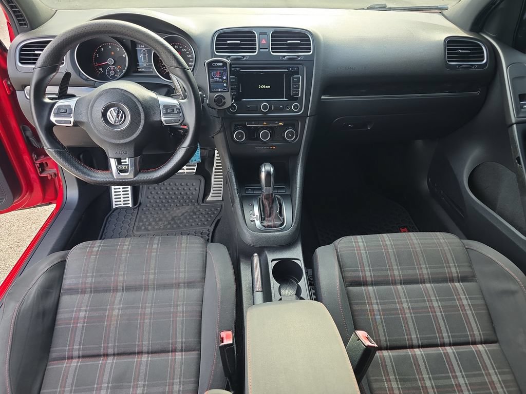 Used 2011 Volkswagen GTI 2-Door FWD image 17