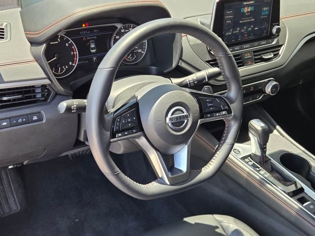Used 2021 Nissan Altima 2.5 SR w/ SR Premium Package AWD/4WD image 18