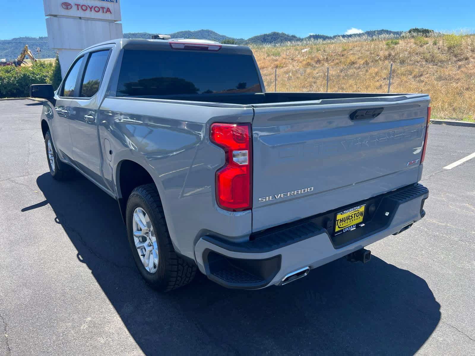 Used 2024 Chevrolet Silverado 1500 RST w/ Z71 Off-Road Package AWD/4WD image 8