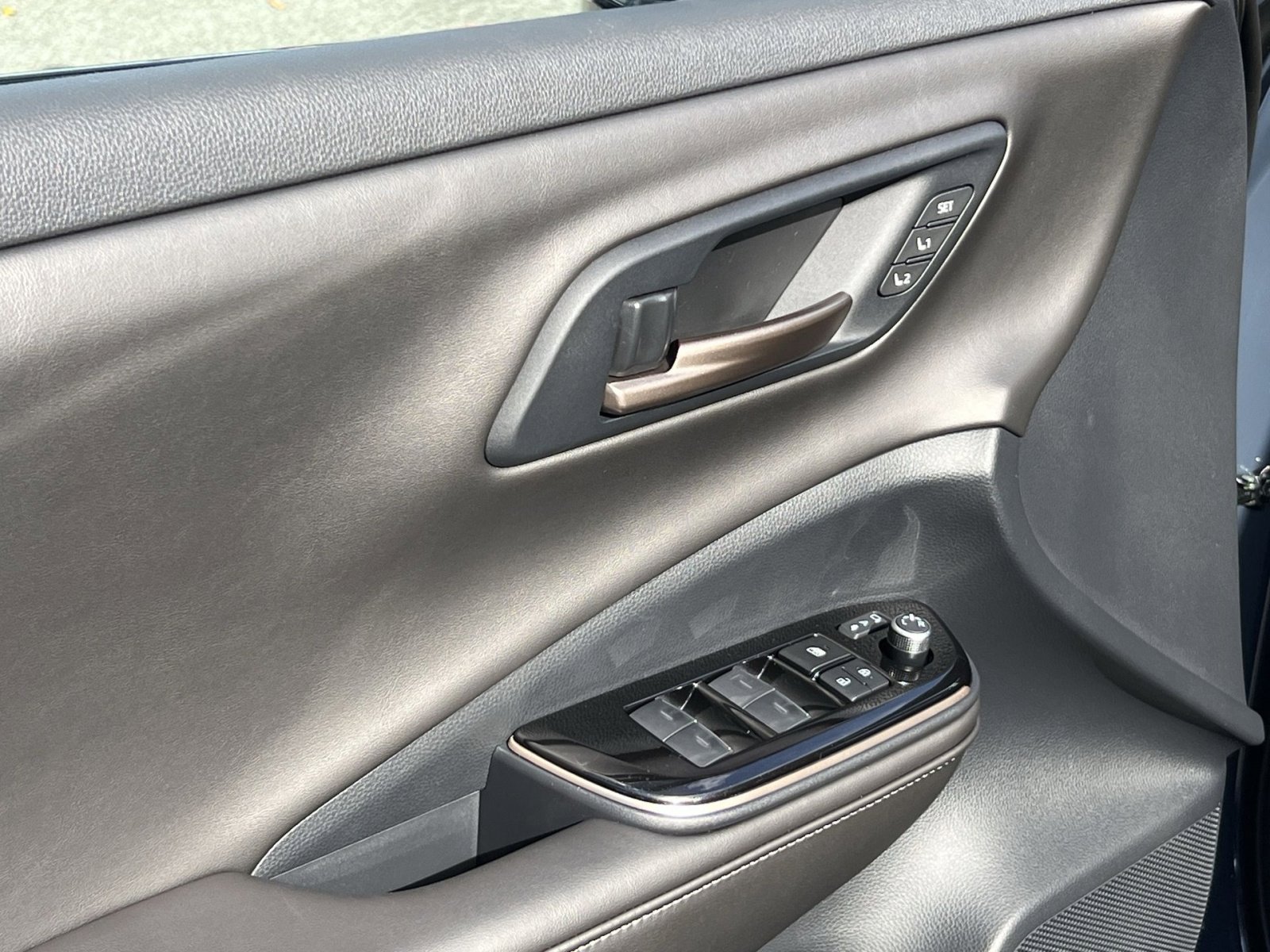 New 2026 Toyota Crown Nightshade image 10