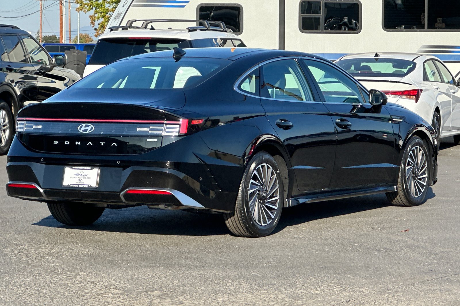 New 2025 Hyundai Sonata Limited FWD image 4