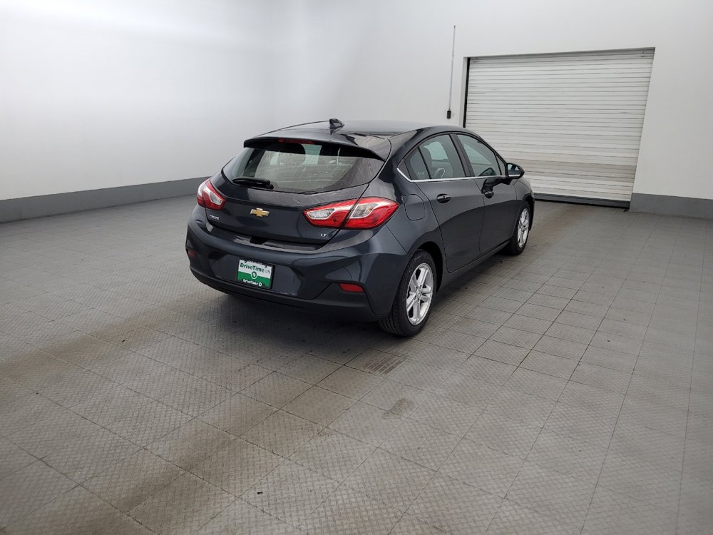 Used 2017 Chevrolet Cruze LT w/ Convenience Package FWD image 9