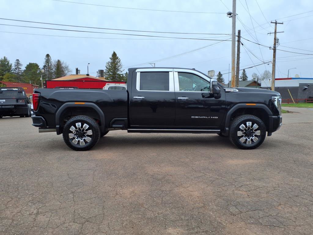 Used 2025 GMC Sierra 2500 Denali w/ Denali Reserve Package image 7