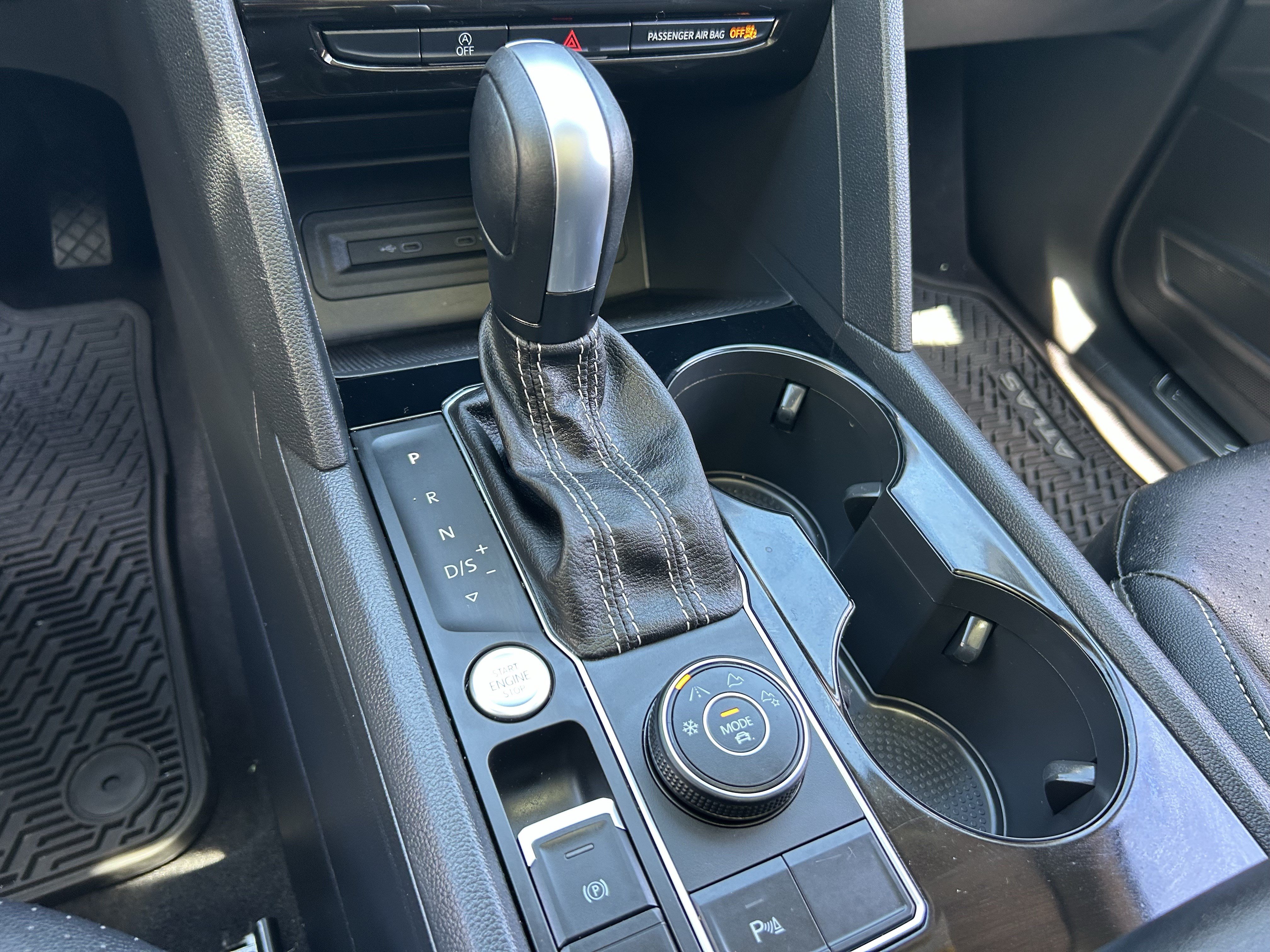 Used 2023 Volkswagen Atlas SE AWD/4WD image 24