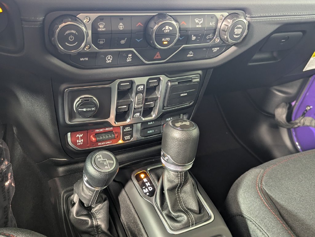 New 2026 Jeep Wrangler Unlimited Rubicon AWD/4WD image 21