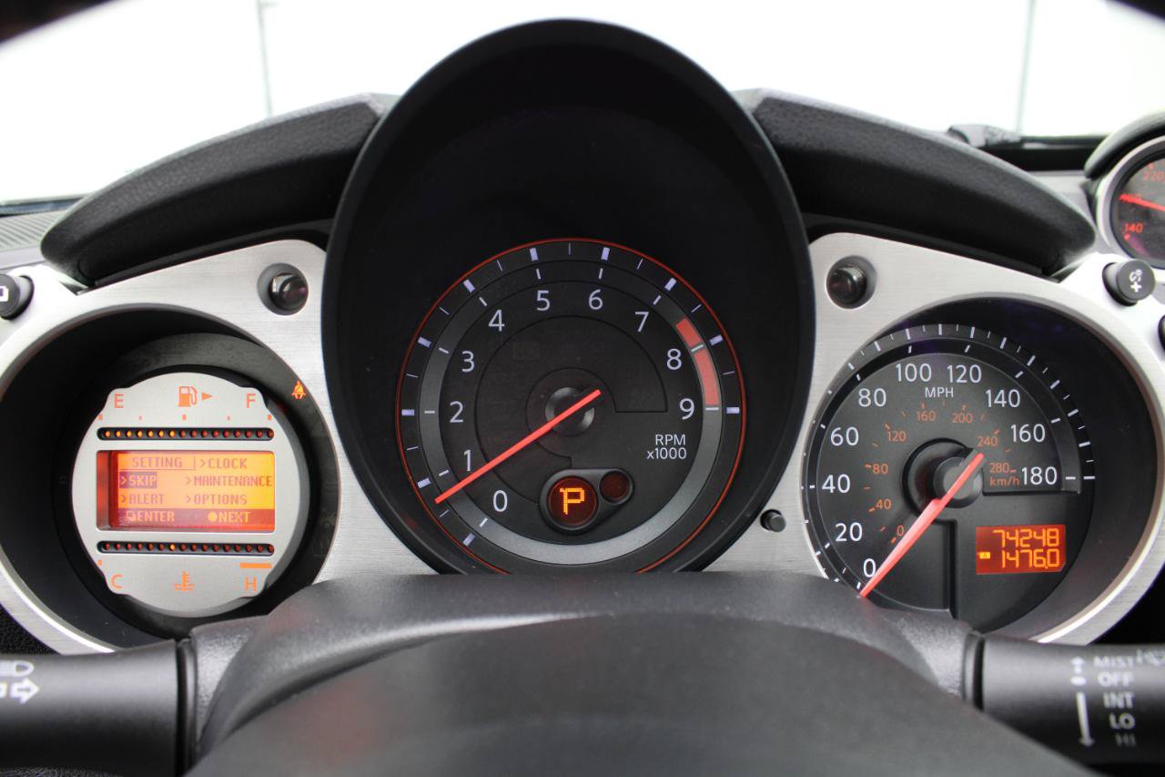 Used 2010 Nissan 370Z Touring w/ Sport Pkg RWD image 71