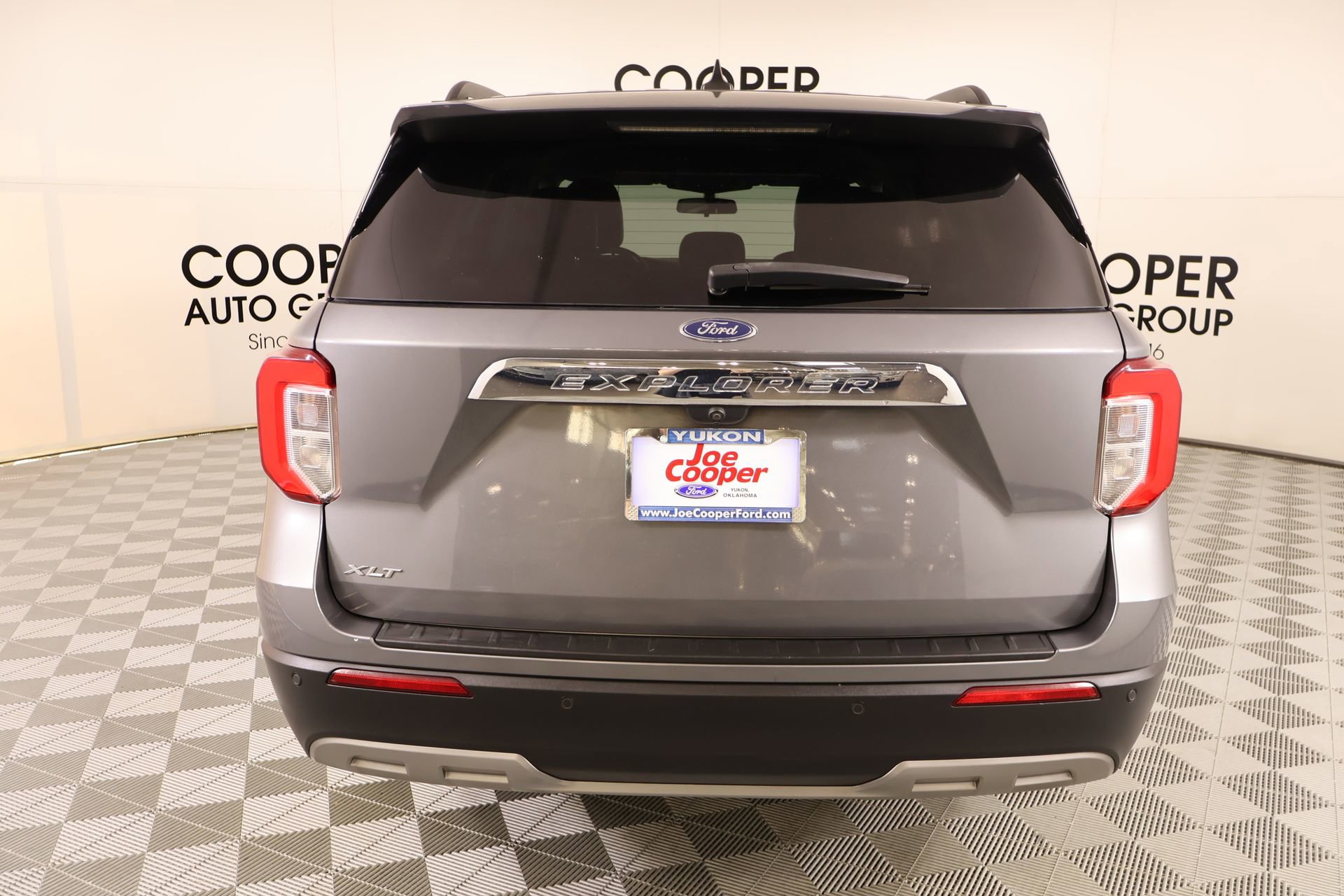 Used 2022 Ford Explorer XLT w/ Equipment Group 202A RWD image 23