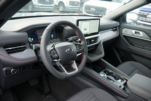 New 2026 Ford Explorer ST-Line w/ ST-Line Street Pack image 18