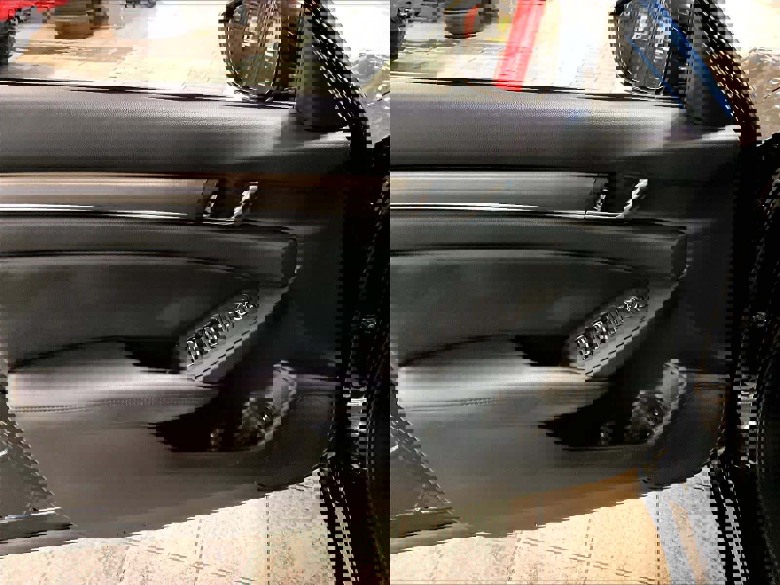 Used 2019 Honda Accord LX image 9