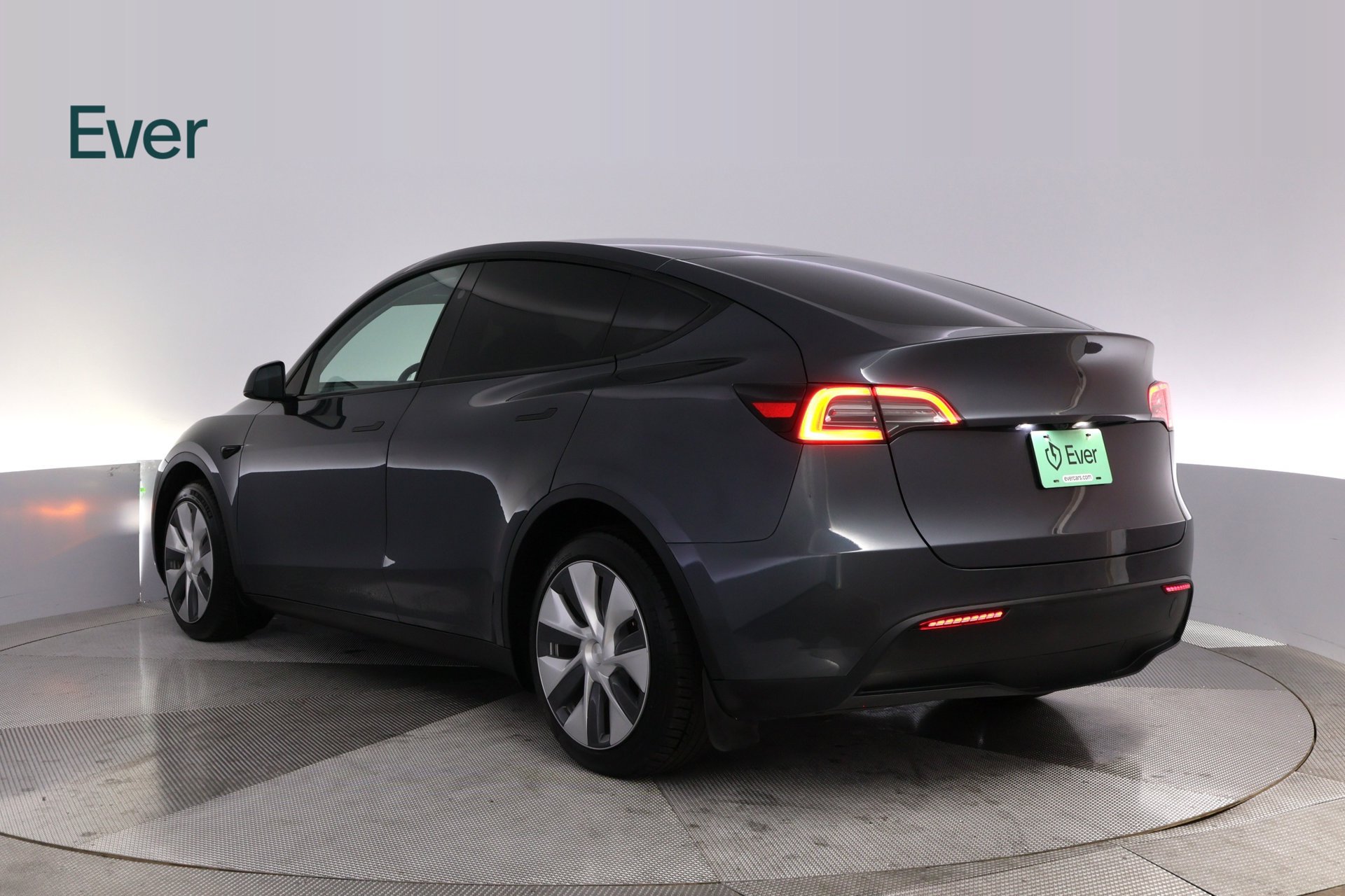 Used 2023 Tesla Model Y Long Range AWD/4WD image 17