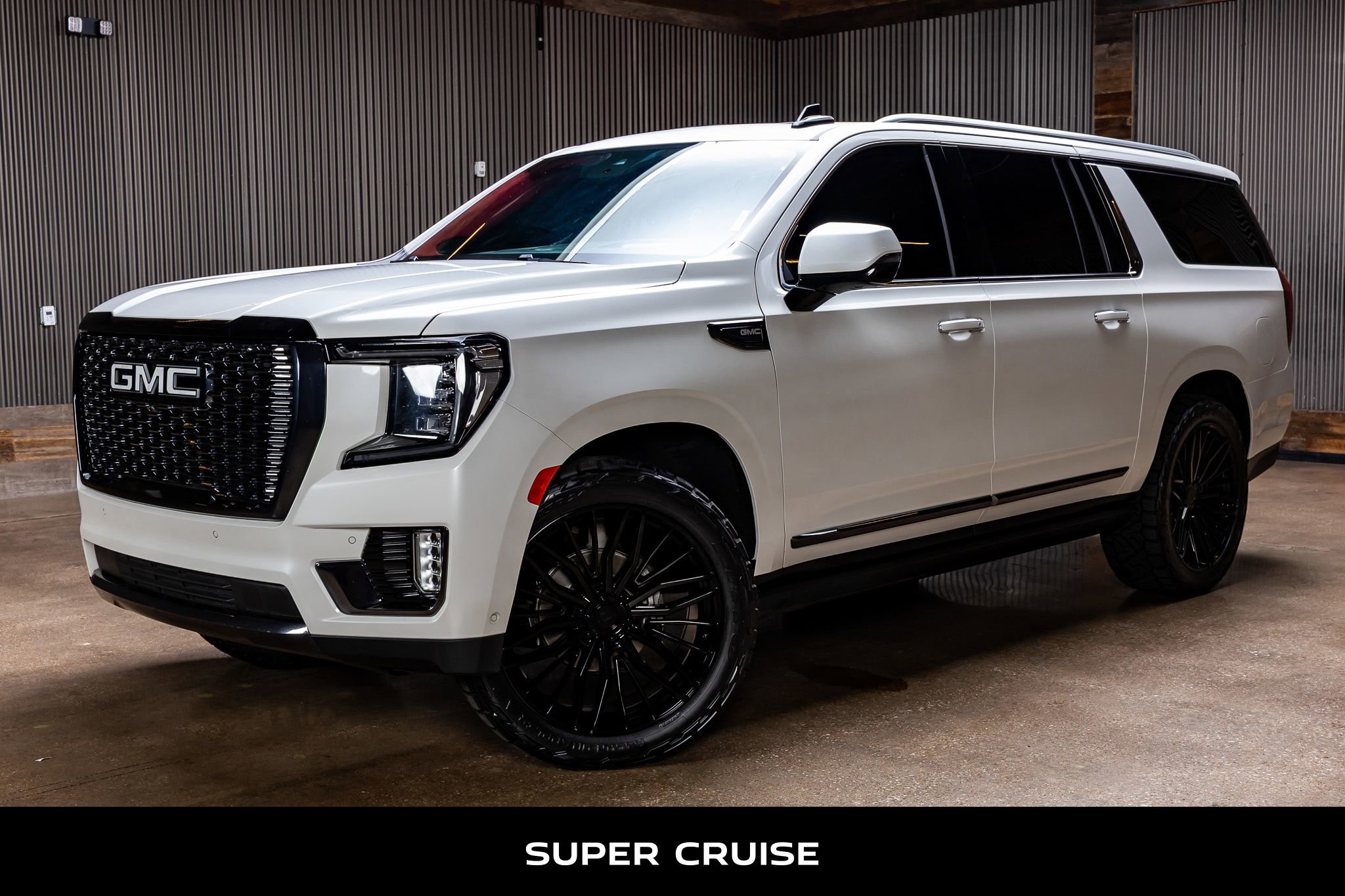 Used 2023 GMC Yukon XL Denali Ultimate image 5