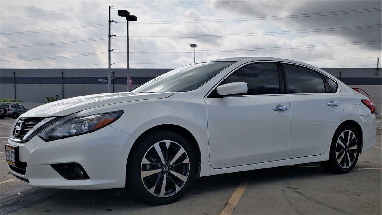 Used 2016 Nissan Altima 3.5 SR FWD image 1