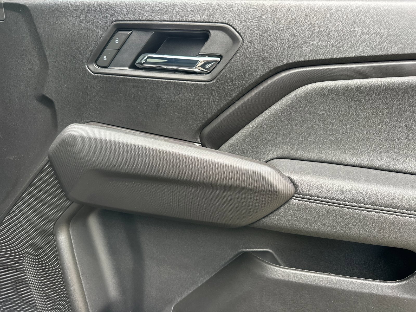 New 2026 Chevrolet Colorado LT image 19