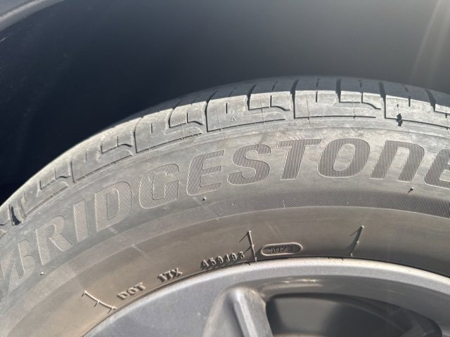 Used 2024 Honda Odyssey EX image 2