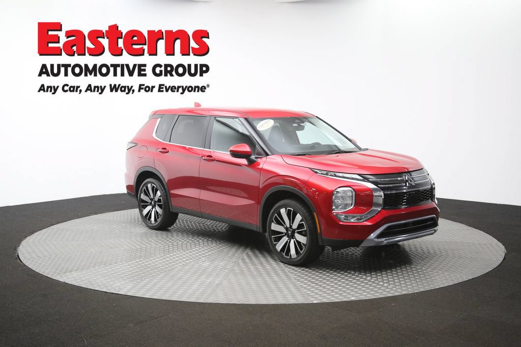 Used 2025 Mitsubishi Outlander SE AWD/4WD image 50