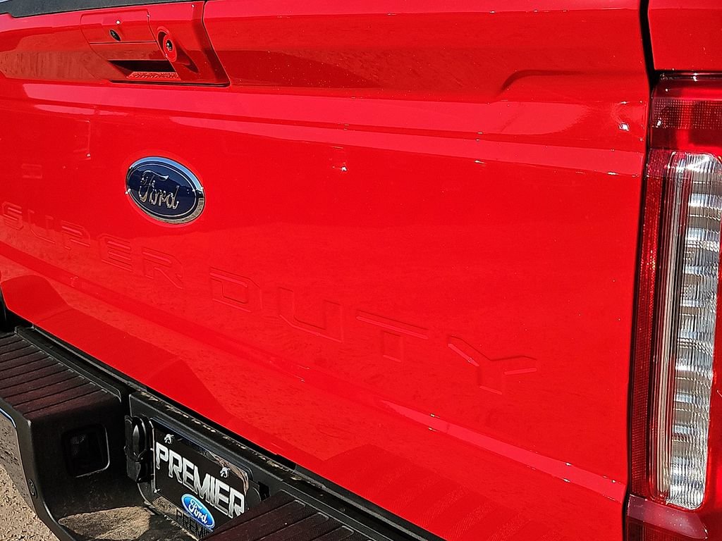 New 2026 Ford F250 XLT w/ XLT Premium Package AWD/4WD image 15