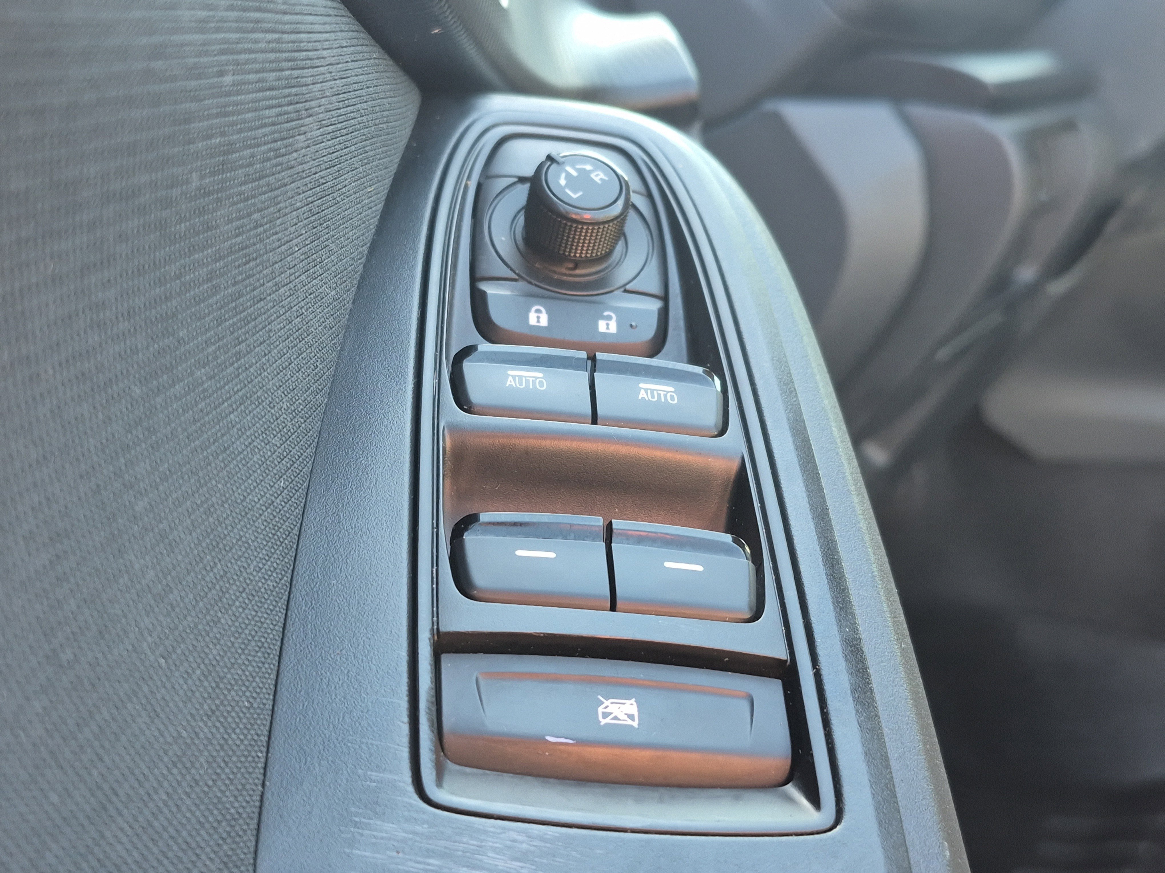 Used 2019 Subaru Crosstrek 2.0i Premium w/ Eyesight System image 22